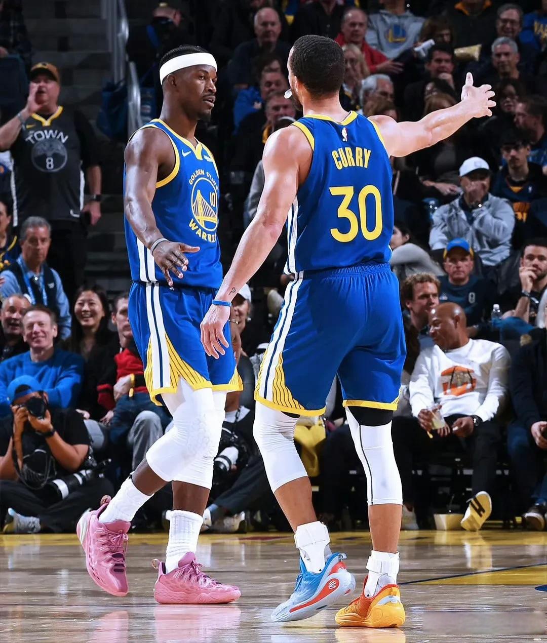 九游体育-赛地聚焦——NBA常规赛赛后热度飙升，巴黎圣日耳曼队长鼓劲，底气十足，临场指挥获称赞的简单介绍