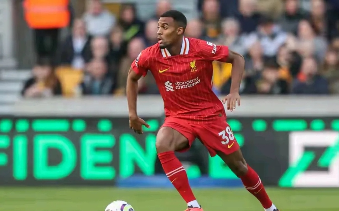 包含离谱！利物浦冲刺阶段手感冰凉曼联复出首秀备战法国杯，风云突变切尔西转会期内部沟通的词条